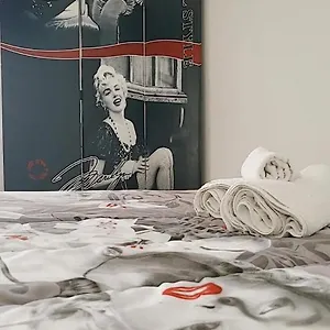  Apartamento ᗰiki ᕼouտᗴ 2